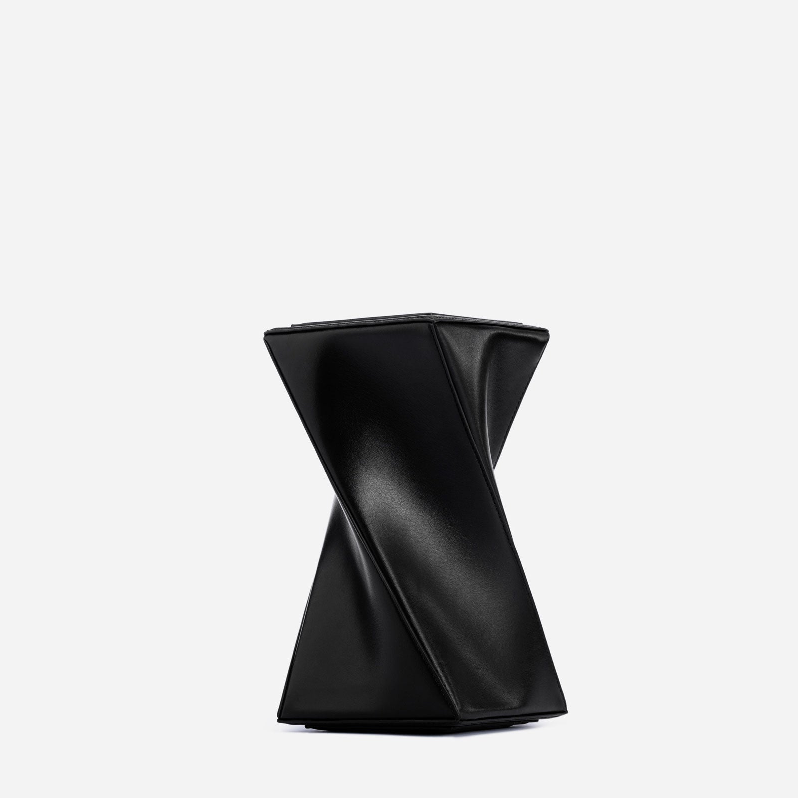 Stormi - Black