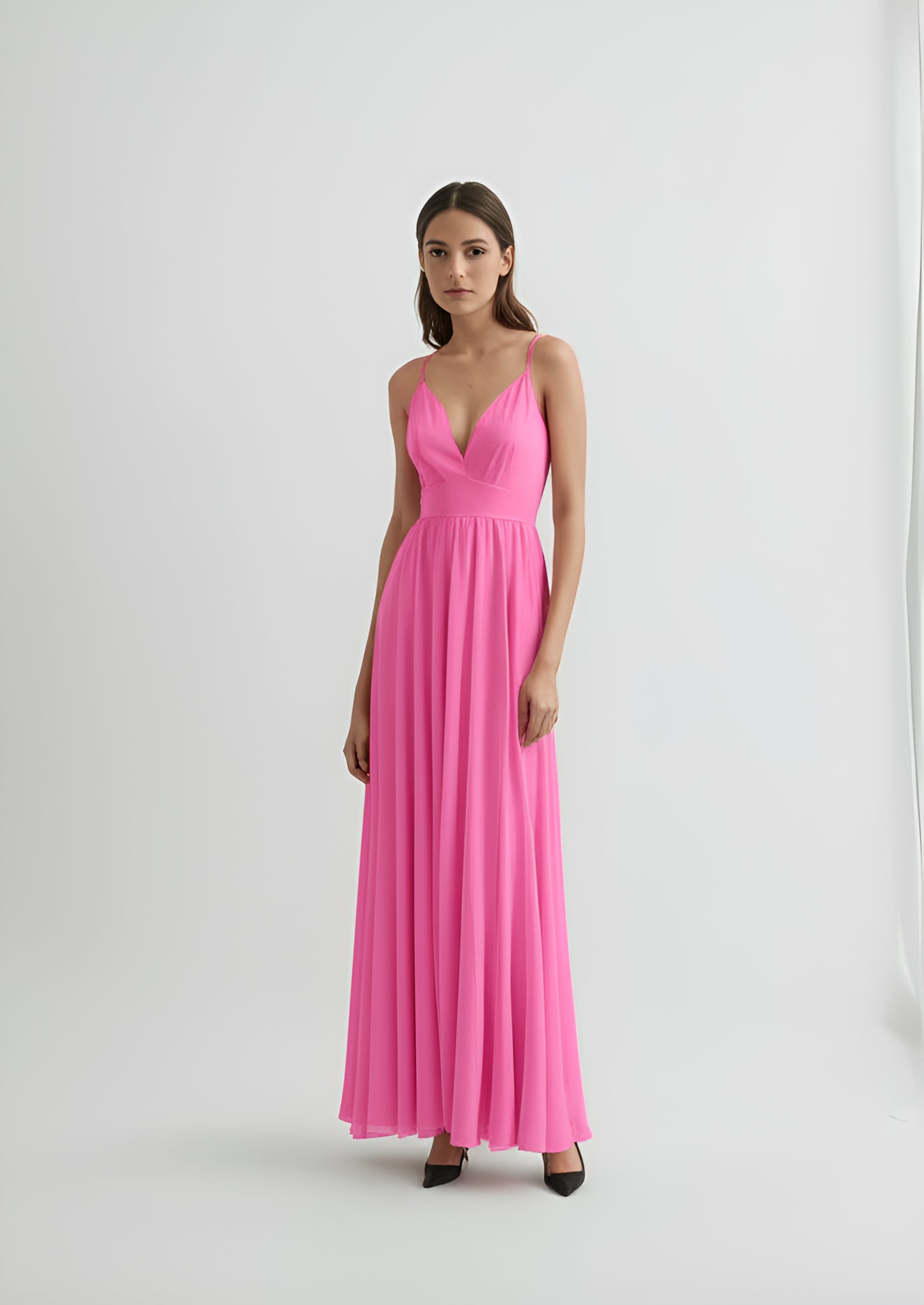 Elegant Sleeveless Floor-Length Gown