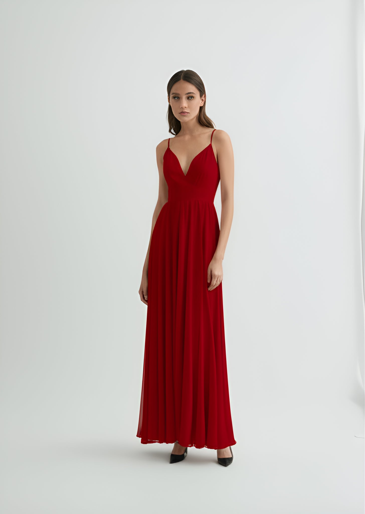 Elegant Sleeveless Floor-Length Gown