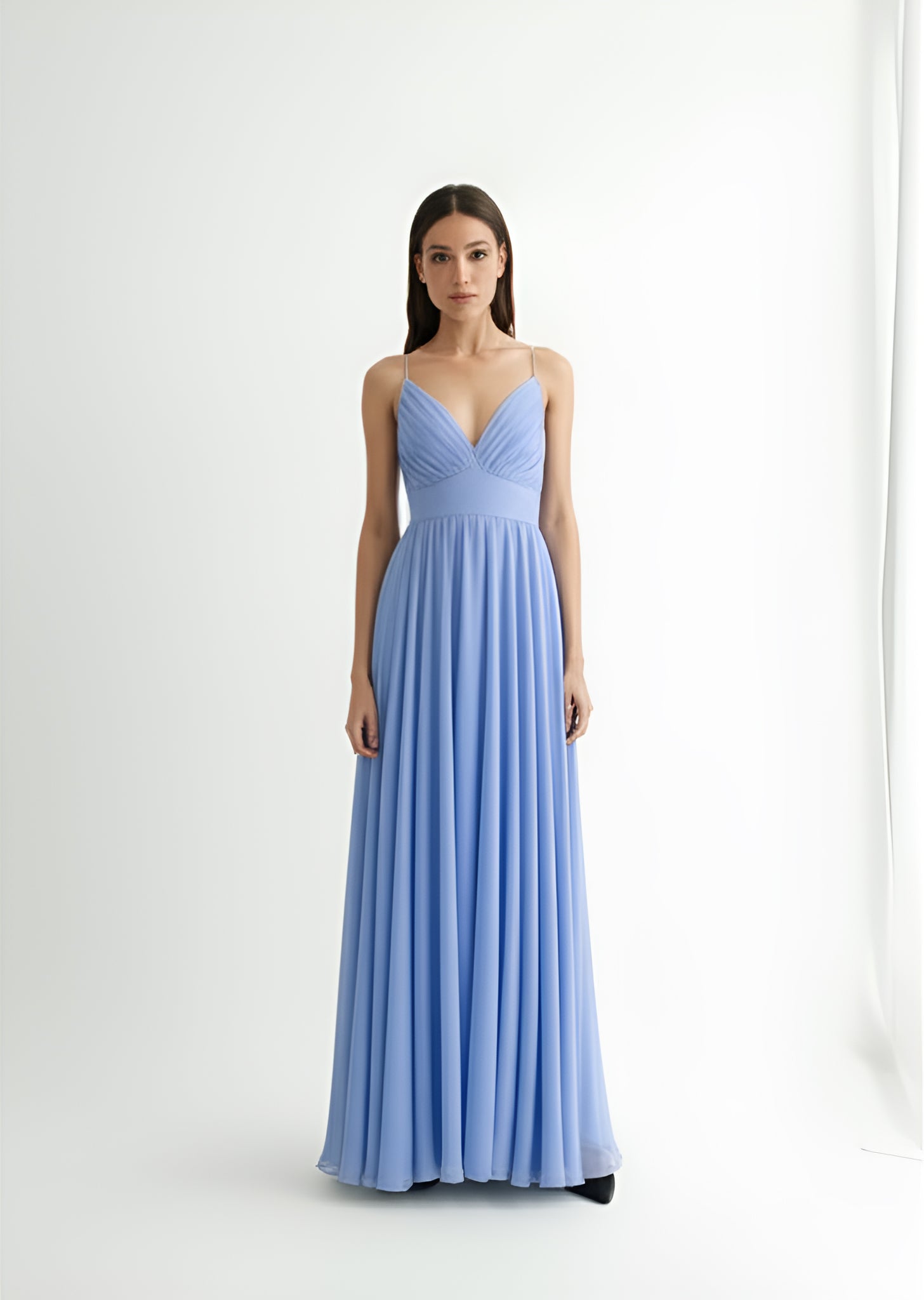 Elegant Sleeveless Floor-Length Gown