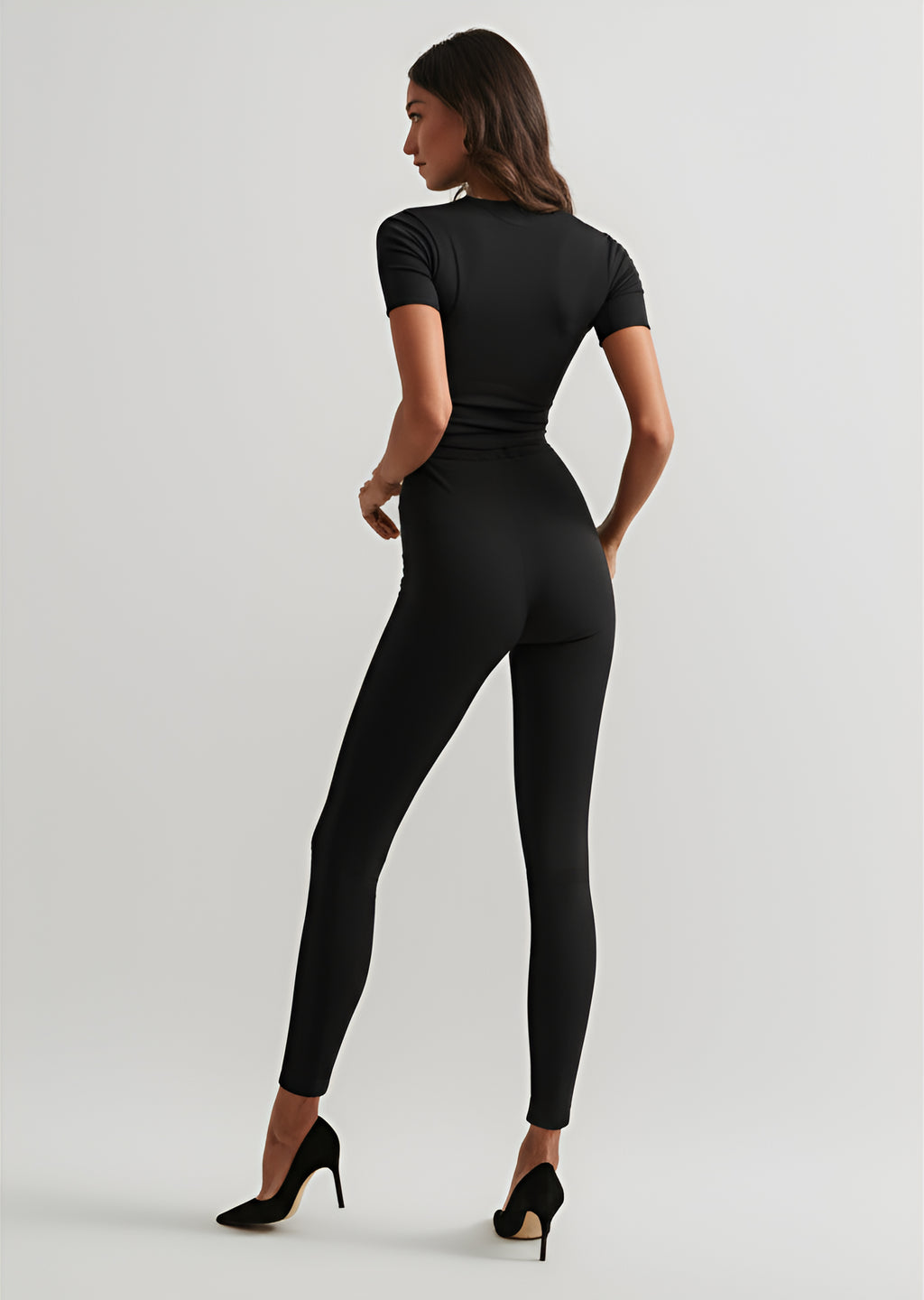 Seamless Crop Top and Leggings Set- Black