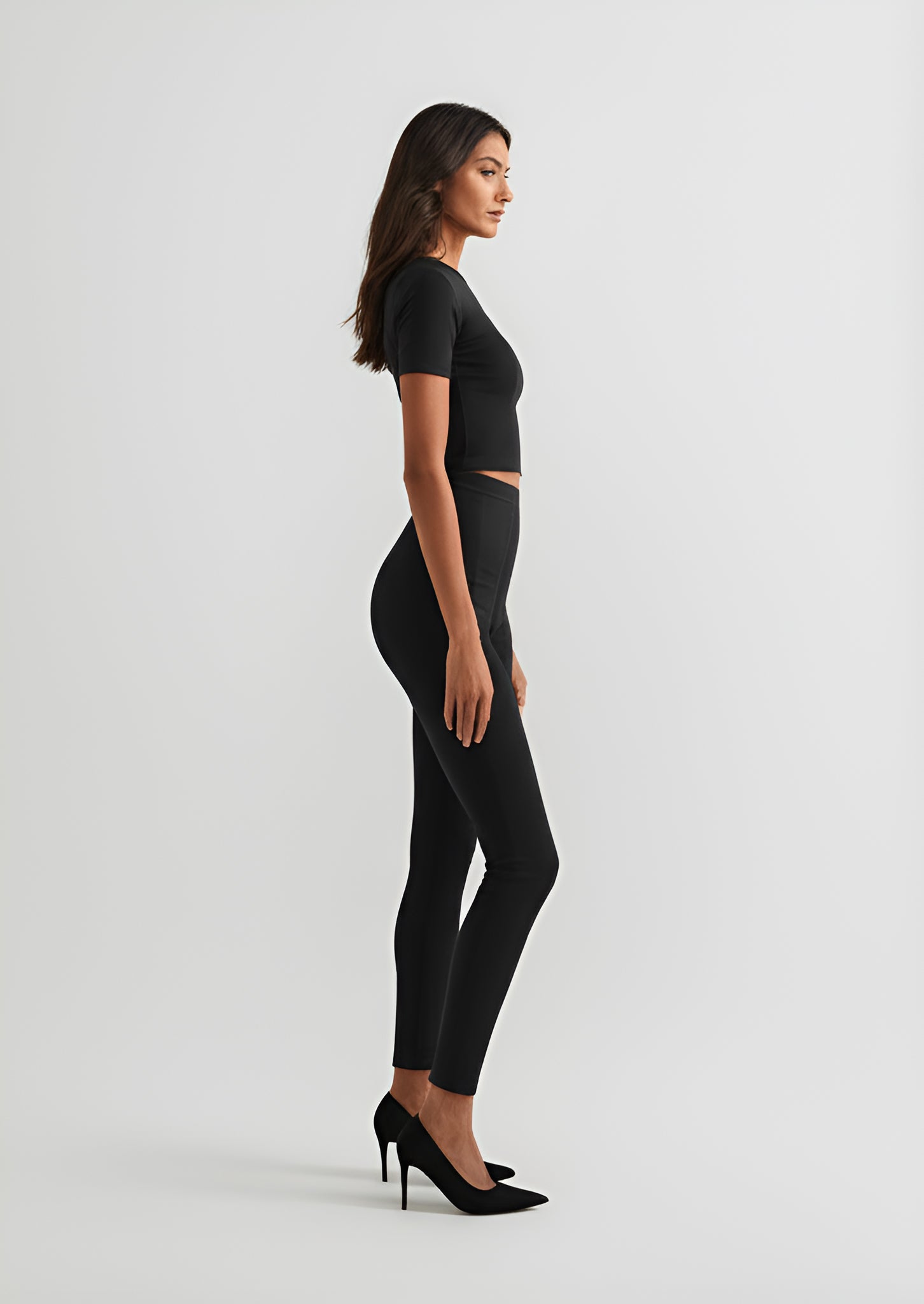 Seamless Crop Top and Leggings Set- Black
